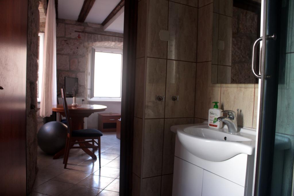 Apartment Biline Center كورتْشولا الغرفة الصورة